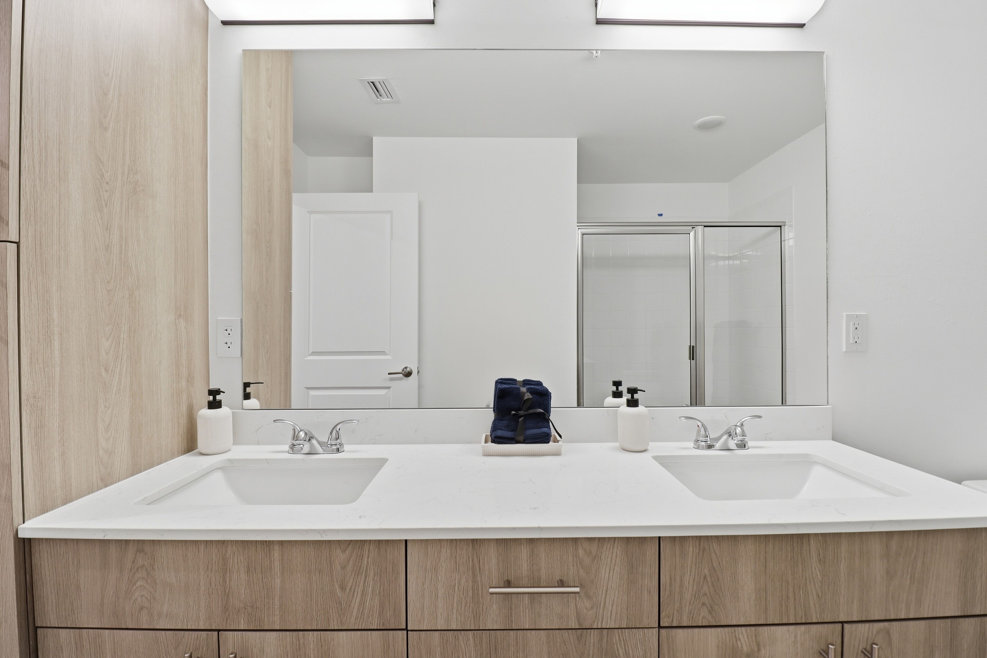 Towels, toilet paper