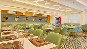 House | Dining