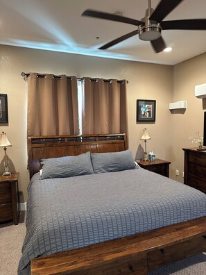 2 bedrooms, iron/ironing board, WiFi, bed sheets - Centrally Located Urban Loft-Near Boulder and Denver (Westminster)