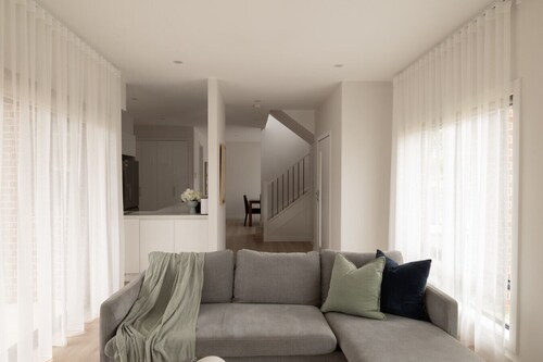 2BD | Cozy Modern Hideaway | Noble Park