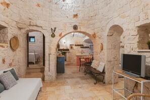 Living area - Trulli Country House Carla's Secret (Castellana Grotte)