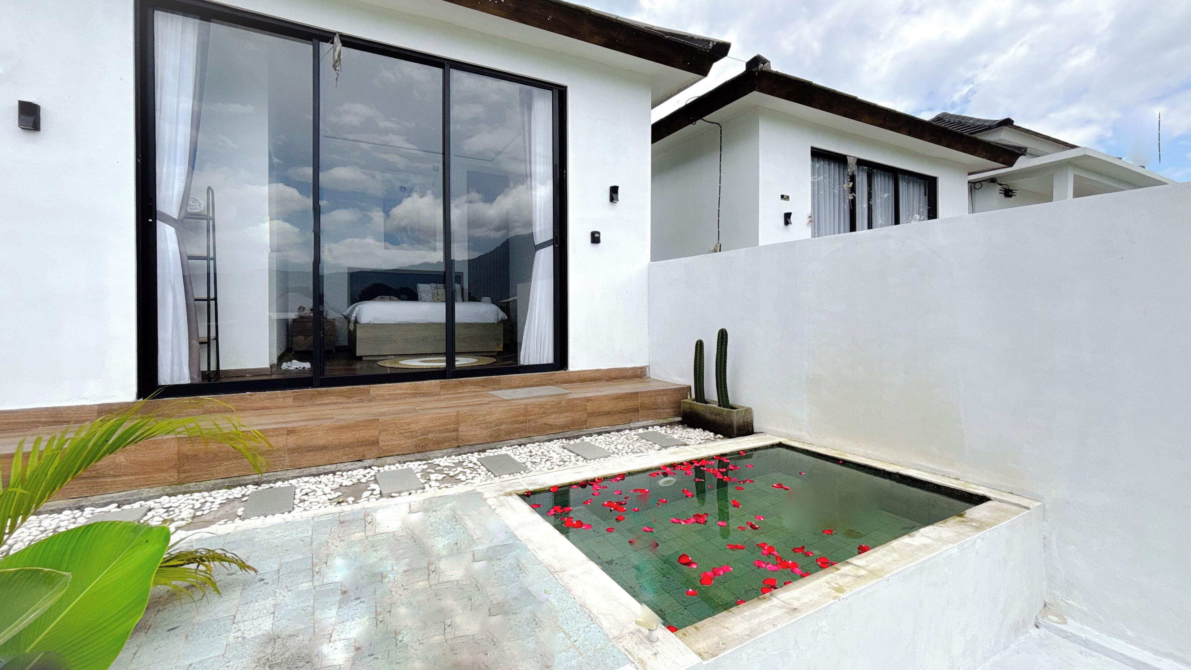 Superior Double Room, 1 Queen Bed, Private Pool, Mountain View | Mountain view