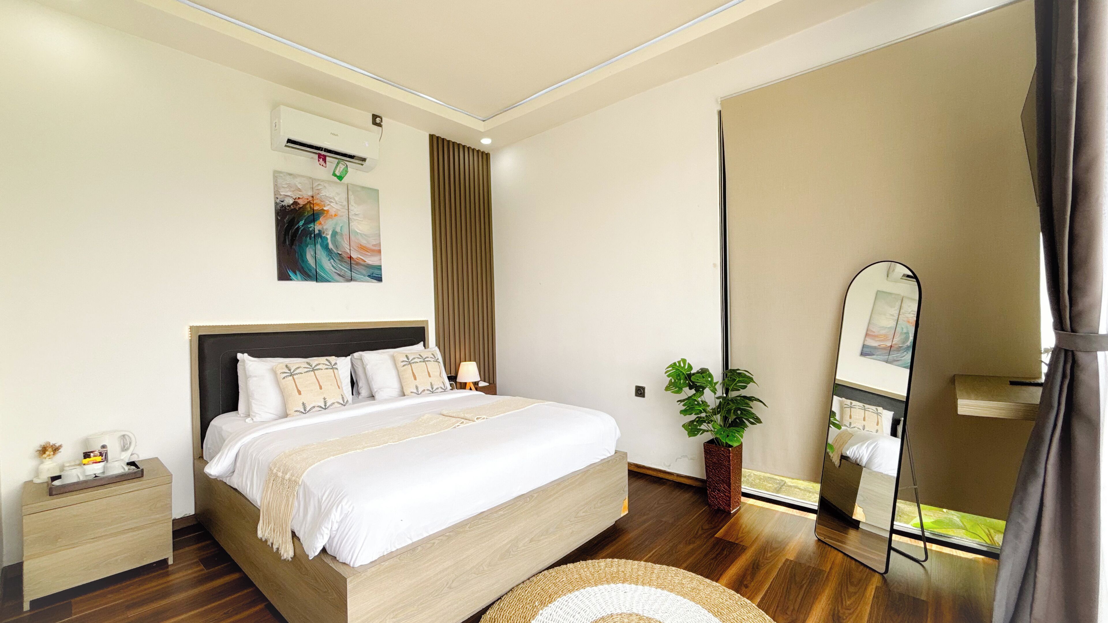 Superior Double Room, 1 Queen Bed, Private Pool, Mountain View | Free WiFi, bed sheets