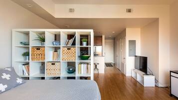 Schreibtisch, Bügeleisen/Bügelbrett, WLAN, Bettwäsche