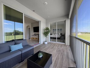 Luokittelematon kuva, 4 kautta 33, painike