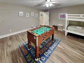 Studio (5 Bedrooms) | Tiện nghi, dịch vụ nơi lưu trú