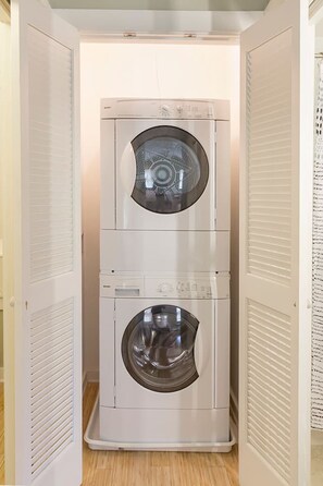 Interior - Sojourn on Cherry Lane (Austin)