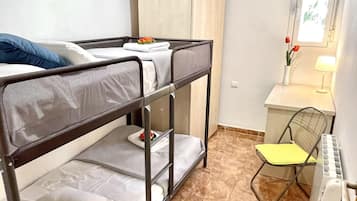 3 bedrooms, free WiFi, bed sheets