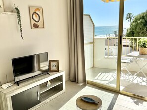 TV - Seaside apartment, family ideal, air-conditioned (Cambrils)