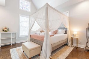 4 bedrooms, iron/ironing board, WiFi, bed sheets - The Brightside Retreat: 4BR East Nashville Home w/ Balconies & Close to Downtown (Nashville)
