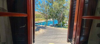 COZY NEST APT1 ON GEORGIOUPOLIS-CHANIA CRETA
200 METER FROM THE BEACH