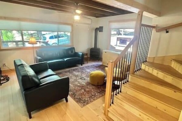 Interior - Twain Harte Cabin- Beautiful new remodel (Twain Harte)