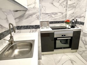 Refrigerador, microondas, horno y tostadora 