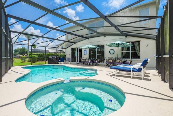 Pool - Beautiful 7BR w/ Pool & Lake View at Berkley (Kissimmee)