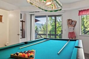 Games room - Deer Heights Lodge~Amenities ~EV~Lake Access~ (Sonora)