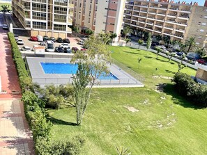 Exterior - Beautiful seaside apartment in La Pineda with terrace, parking, and elevator (La Pineda)
