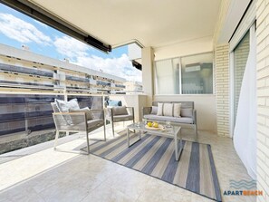 Terrace/patio - Lovely air-conditioned apartment, pools, parking, near beach - La Pineda (La Pineda)