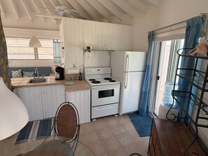 Fridge, oven, stovetop, toaster