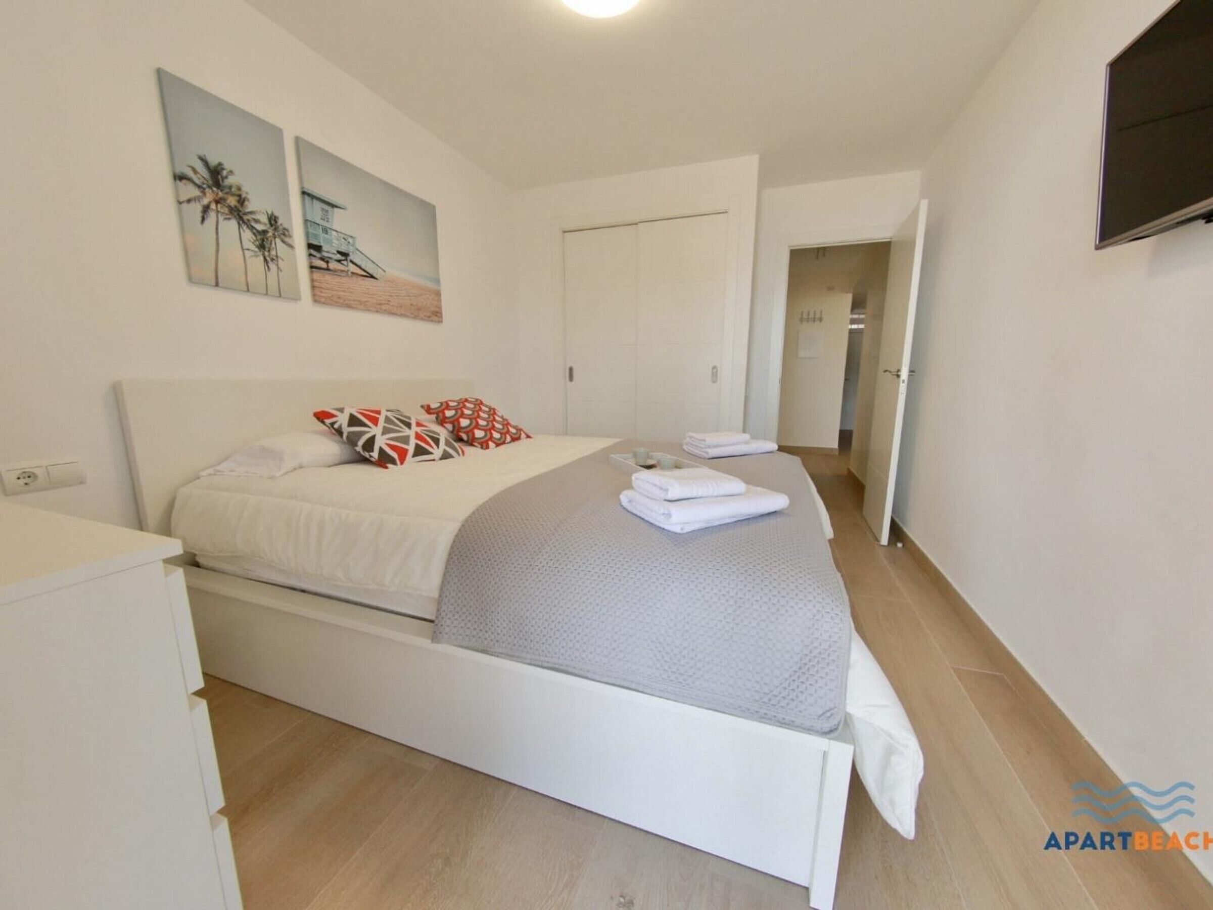 3 bedrooms, free WiFi, bed sheets