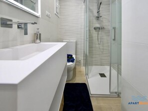 Hair dryer - Spacious apartment in La Pineda, 3 bedrooms, air-conditioned, beachfront (La Pineda)