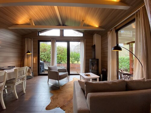 Chalet Seeblick: Private Sauna. Fireplace. Lake View. Pure Nature.