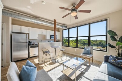 Bright, Airy — All You Need, Walk Downtown!