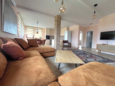 Pista house