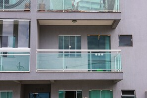 Exterior detail - Apto com Churrasqueira perto da Praia do Trevo (Rio das Ostras)