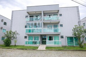 Exterior - Apto com Churrasqueira perto da Praia do Trevo (Rio das Ostras)