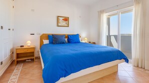 4 habitaciones y caja de seguridad en la habitación 