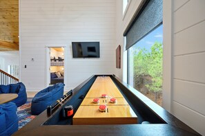Games room - Pancakes & Sausage | Hot Tub • Slide • Game Loft (Broken Bow)