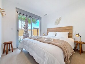 3 bedrooms, iron/ironing board, free WiFi, bed sheets - Villa with private pool, BBQ and large patio (Los Alcazares)