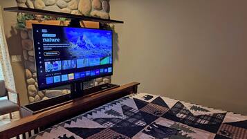 Snow Creek Room, Mountain View | Free WiFi