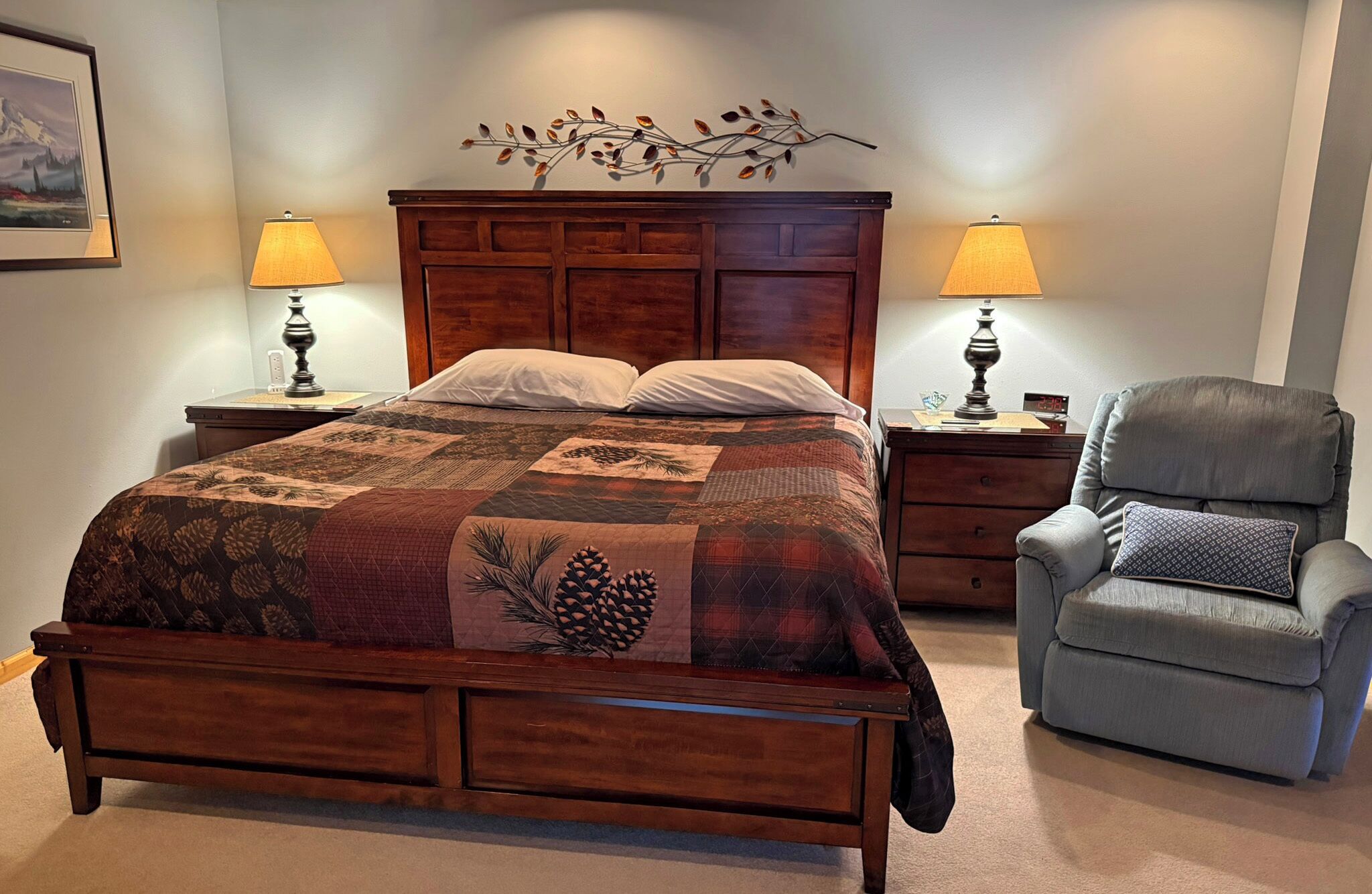 Habitación superior, 1 cama King size, vista a la montaña | Wifi gratis 