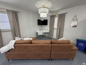 Unclassified image, 5 of 9, button - NEW! Cozy Quiet Studio-Walk to Route 66-Safe Area (Tulsa)