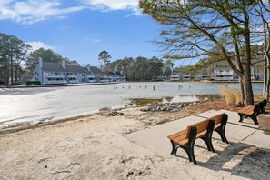 Property grounds - Three BR Townhome in Sea Colony (Bethany Beach)