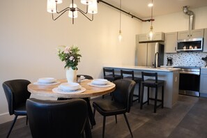 Dining - New 2BR River Condo w/ Balcony (Indian River)