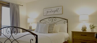 Astor Street Retreat 3BR Condo