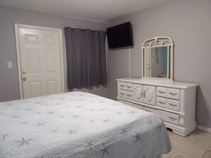 2 bedrooms, WiFi, bed sheets - Gulf Shores - Village by the Gulf 2/2 balcony (Gulf Shores)