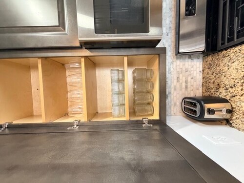 Chicago Suburb Home Near BP Refinery and Hospitals