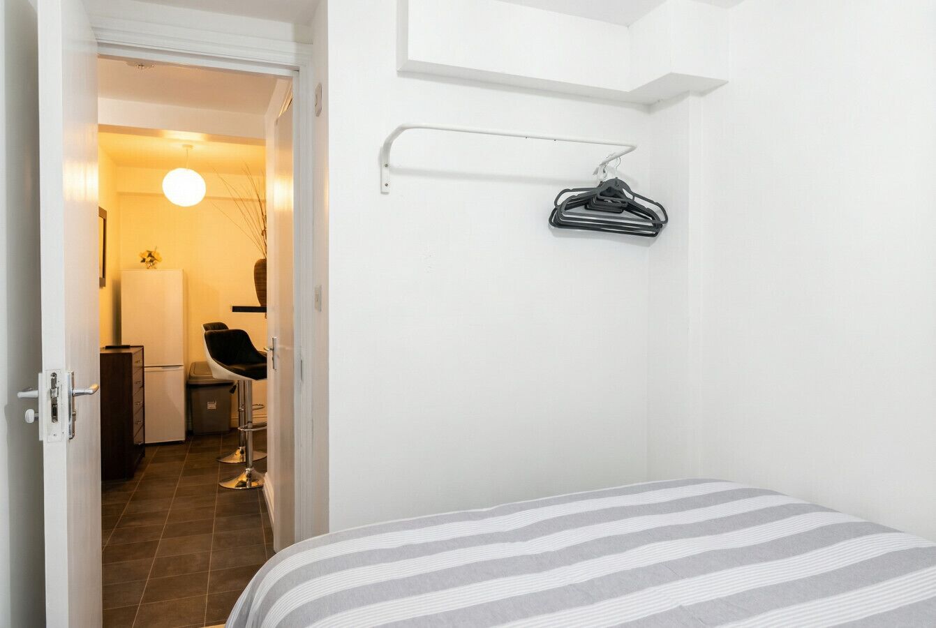 2 chambres, bureau, Wi-Fi, draps fournis