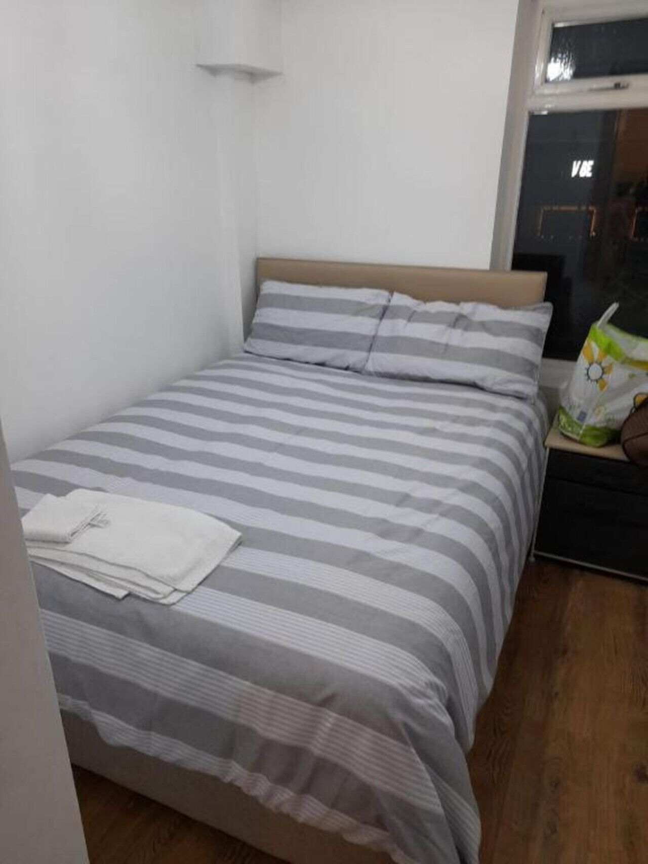 2 quartos, escrivaninha, Wi-Fi, roupa de cama