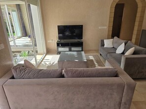 Télévision, espaces bureaux