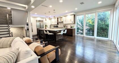 Private Townhouse NYC/Metlife FIFA World Cup w/ Roof Deck, Yard, Family Friendly