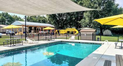 1 Room Camping Cabin KK2