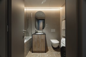 Kelengkapan dandanan diri percuma, pengering rambut, tuala disediakan