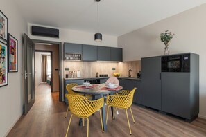 Unclassified image, 3 of 101, button - Avenue Apartments Vrchlického (Prague)