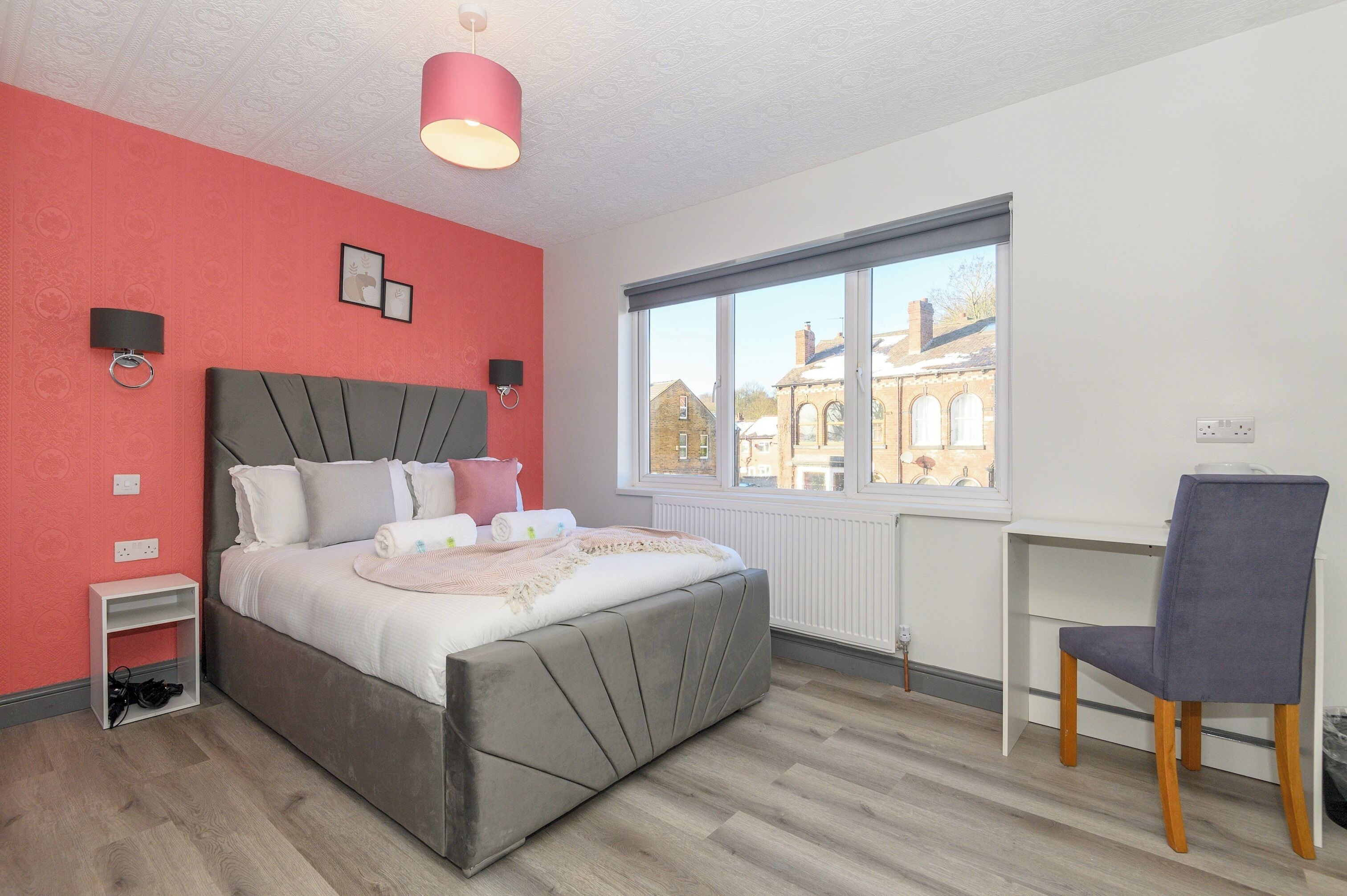 2 chambres, fer et planche à repasser, Wi-Fi gratuit, draps fournis