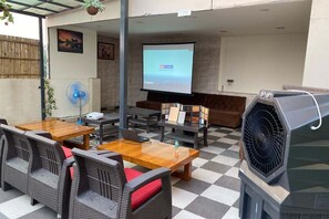 Imej tidak diklasifikasikan, 4 daripada 44, butang