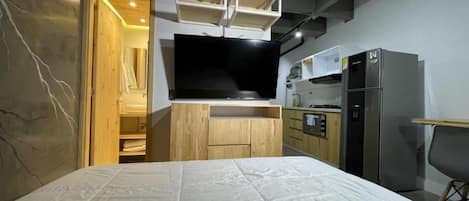 1 habitación, tabla de planchar con plancha, wifi y ropa de cama